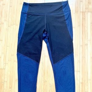 Outdoor Voices cropped leggings size M